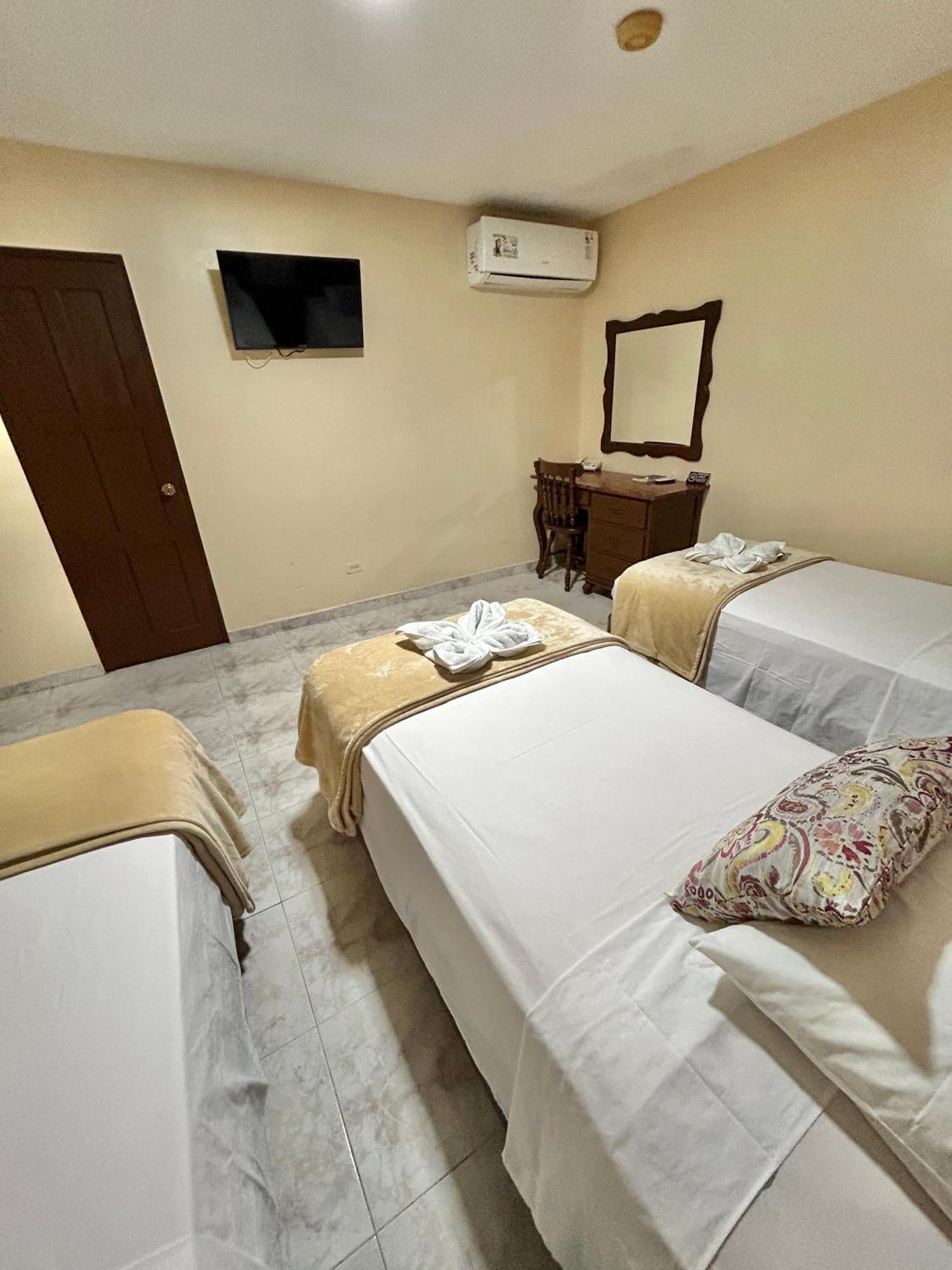 Hotel Madrid David Buitenkant foto