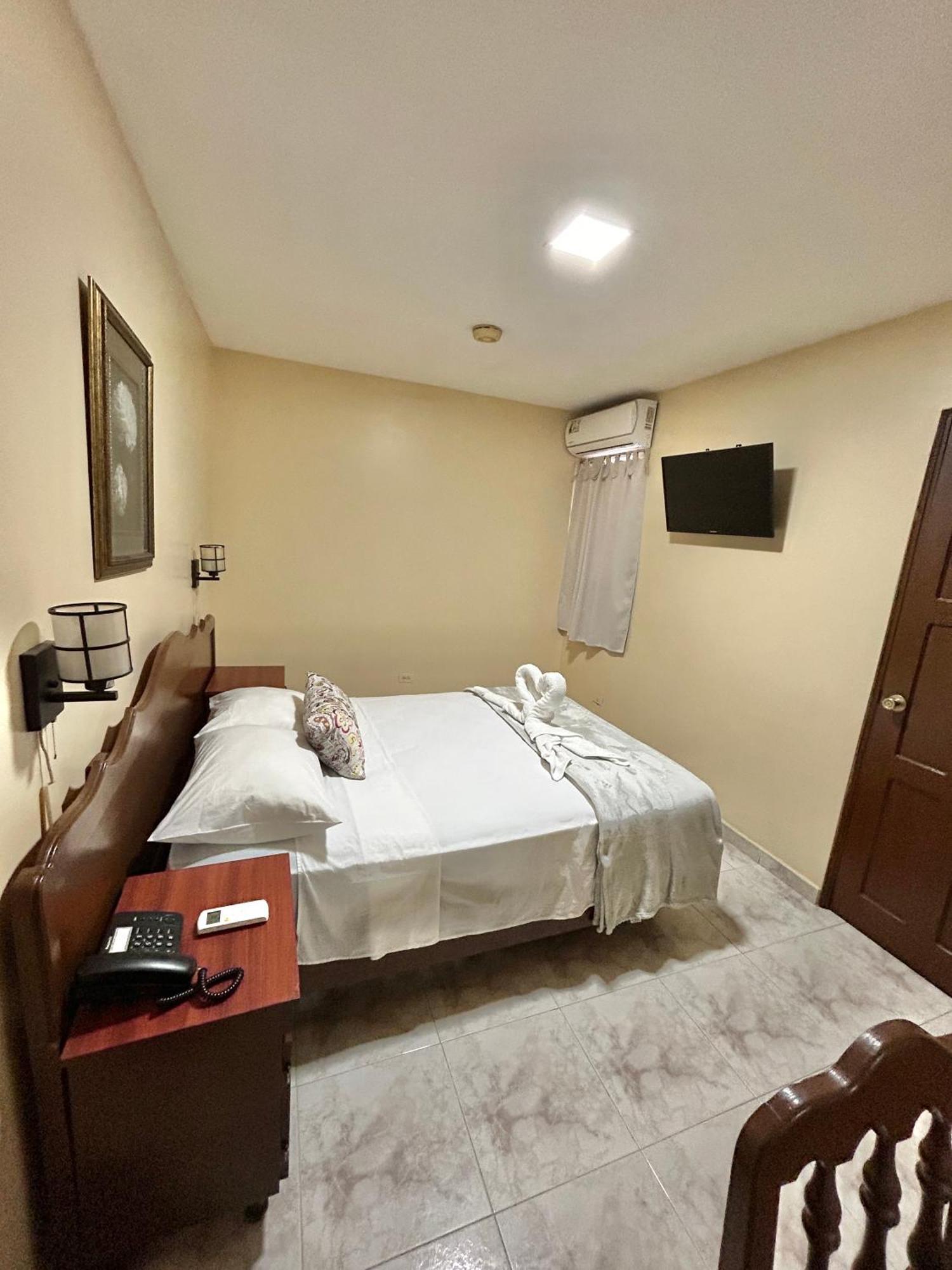 Hotel Madrid David Buitenkant foto